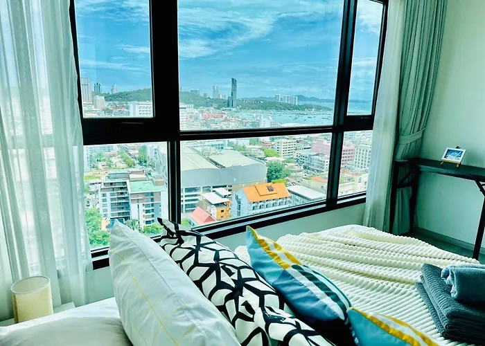 The Base Central Pattaya 2Bed King&Queen Sky Seaview & Infinity Pool