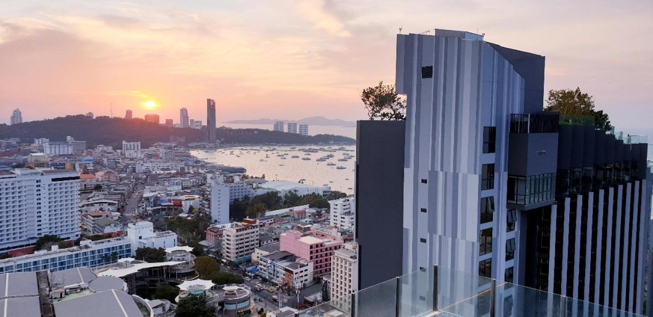 The Base 2bed King&queen Sky Seaview & Infinity Pool Appartement