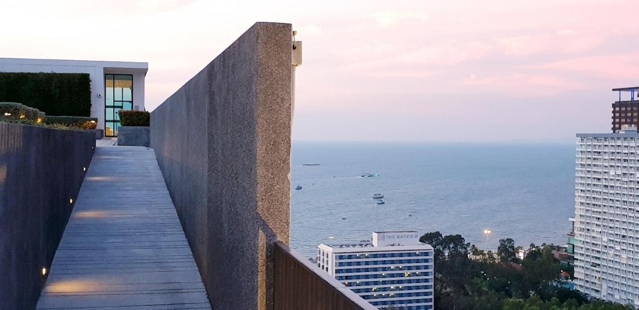 The Base 2bed King&queen Sky Seaview & Infinity Pool Appartement Pattaya