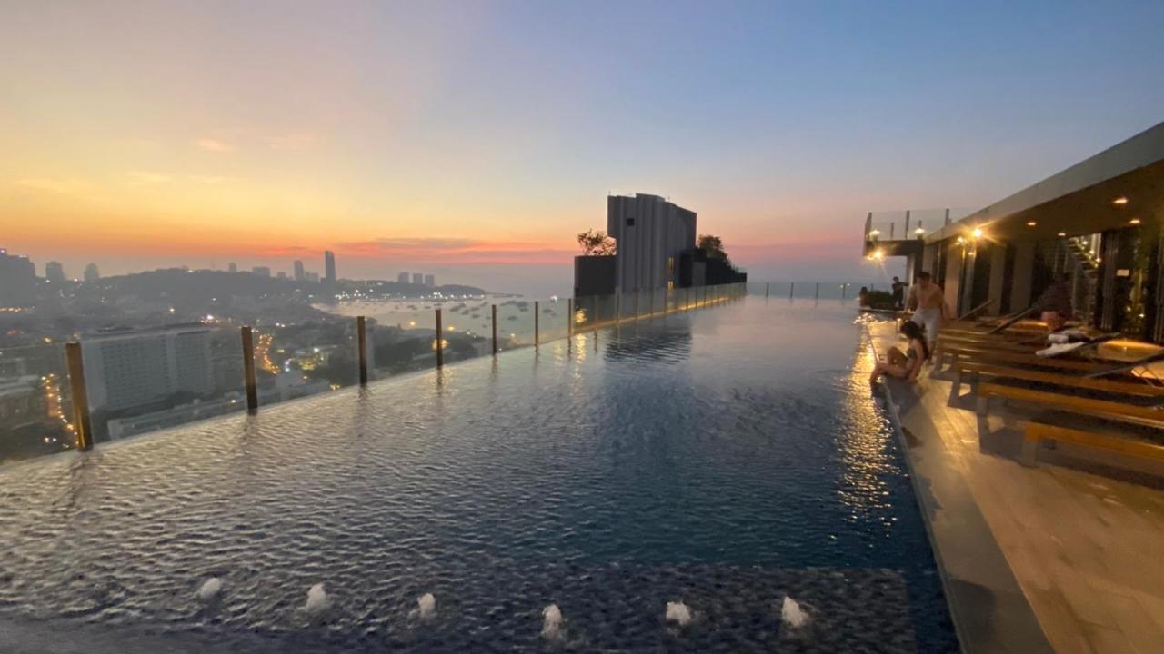 The Base 2bed King&queen Sky Seaview & Infinity Pool Pattaya