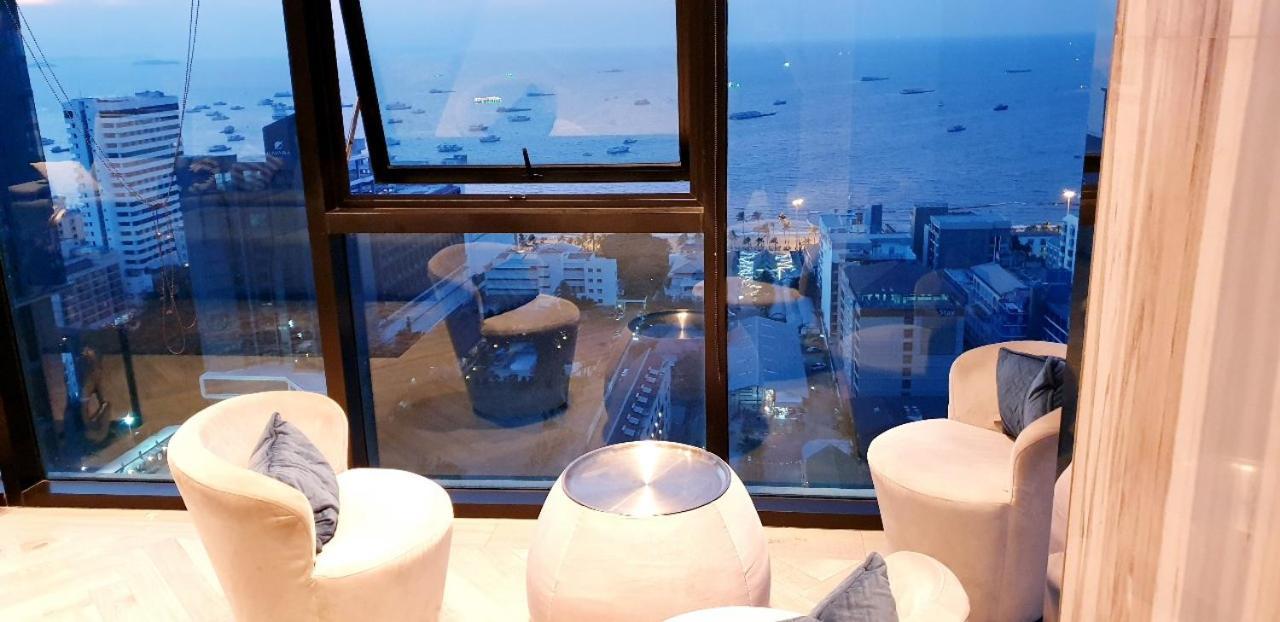 The Base 2bed King&queen Sky Seaview & Infinity Pool Appartement Pattaya